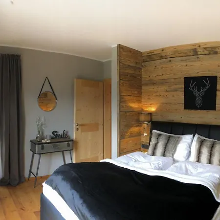 Panorama Chalet 7 *